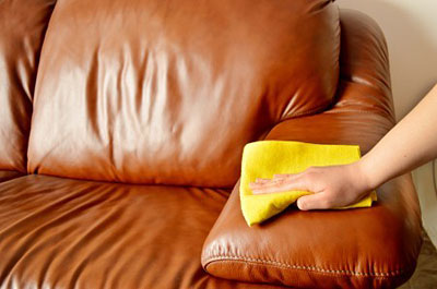 Cleaning a leather couch